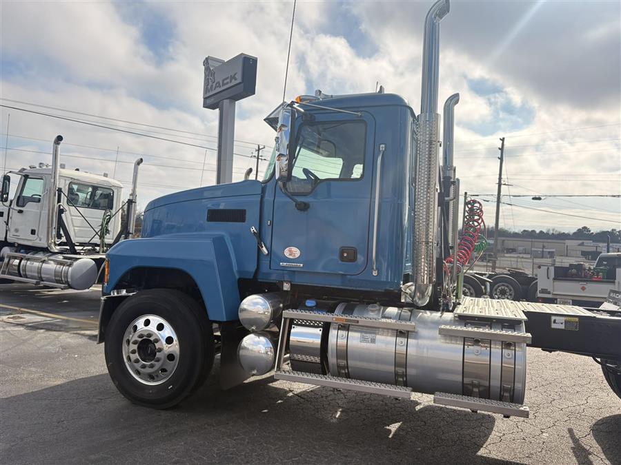 Nextran Truck Centers | New & Used Inventory