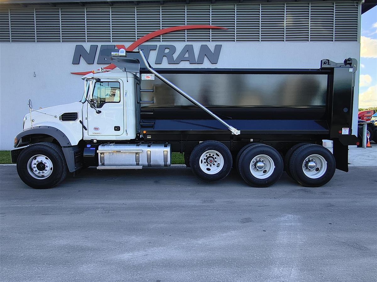 Nextran Truck Centers | New & Used Inventory