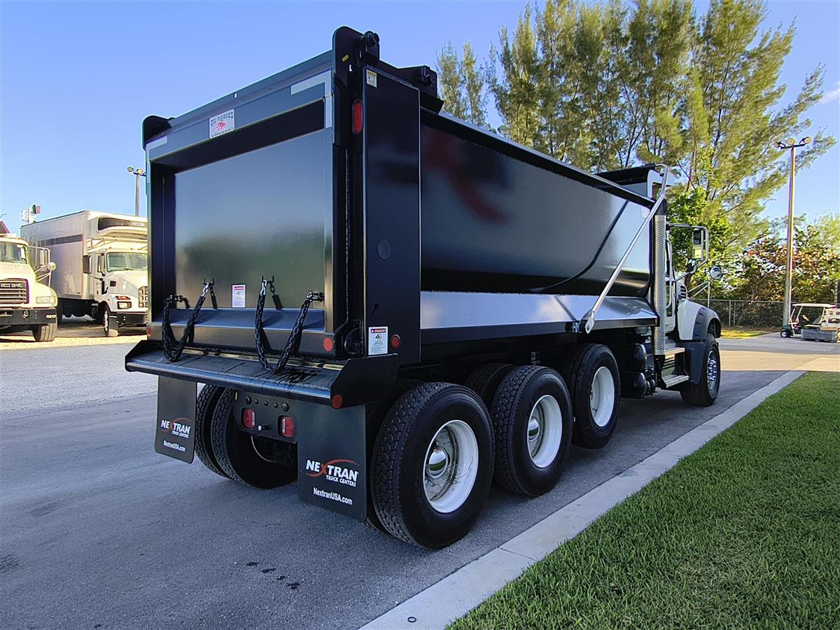 Nextran Truck Centers | New & Used Inventory