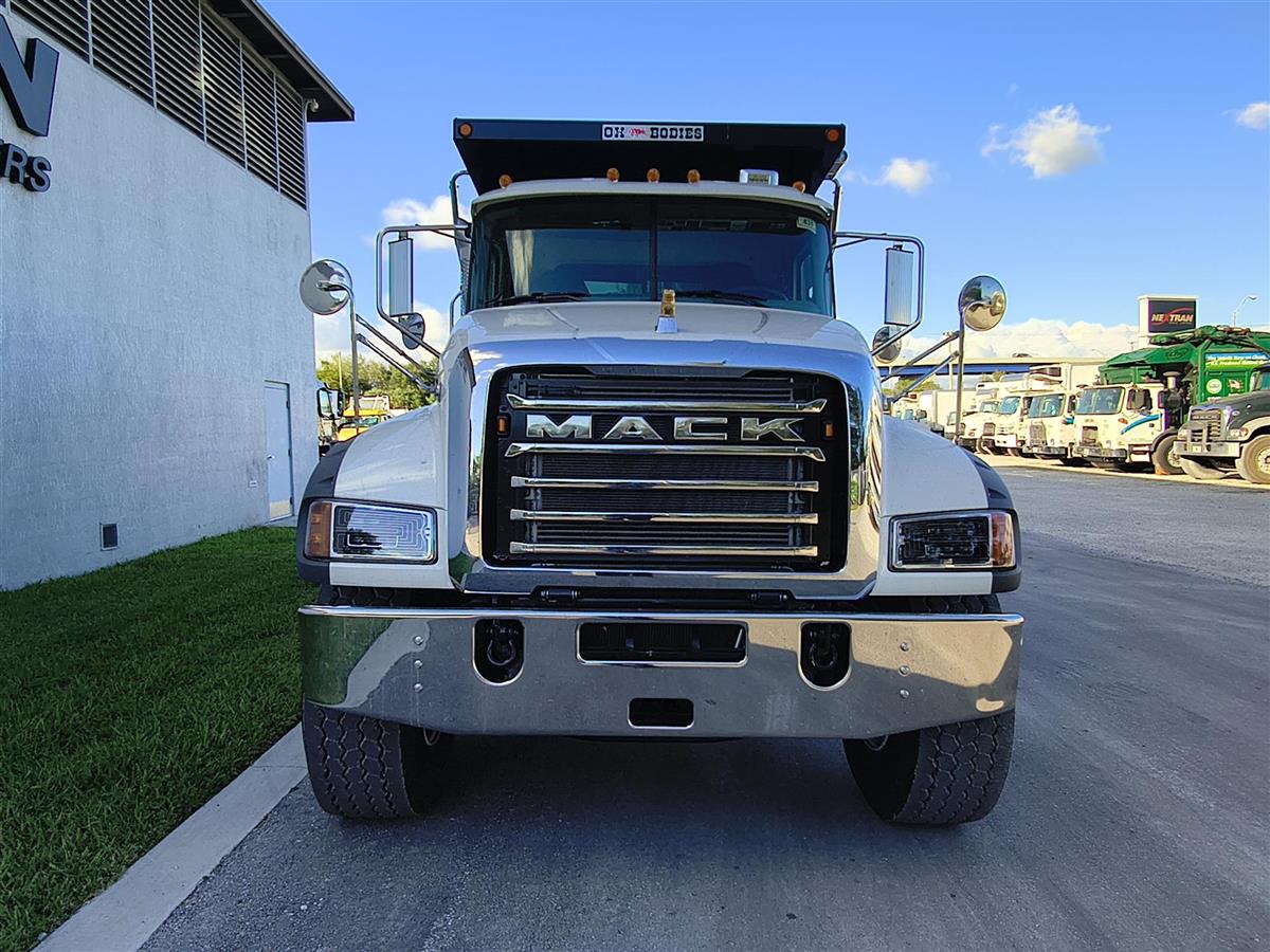 Nextran Truck Centers | New & Used Inventory