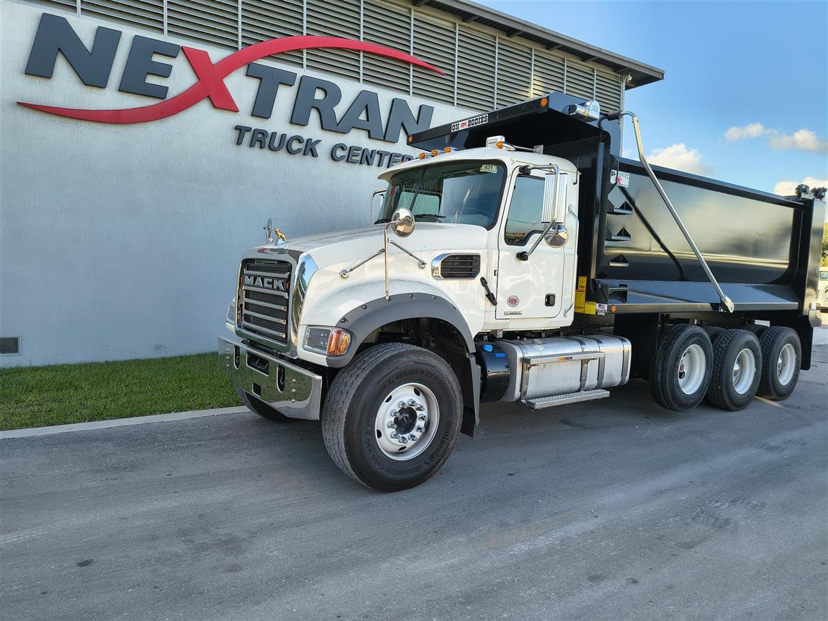 Nextran Truck Centers | New & Used Inventory