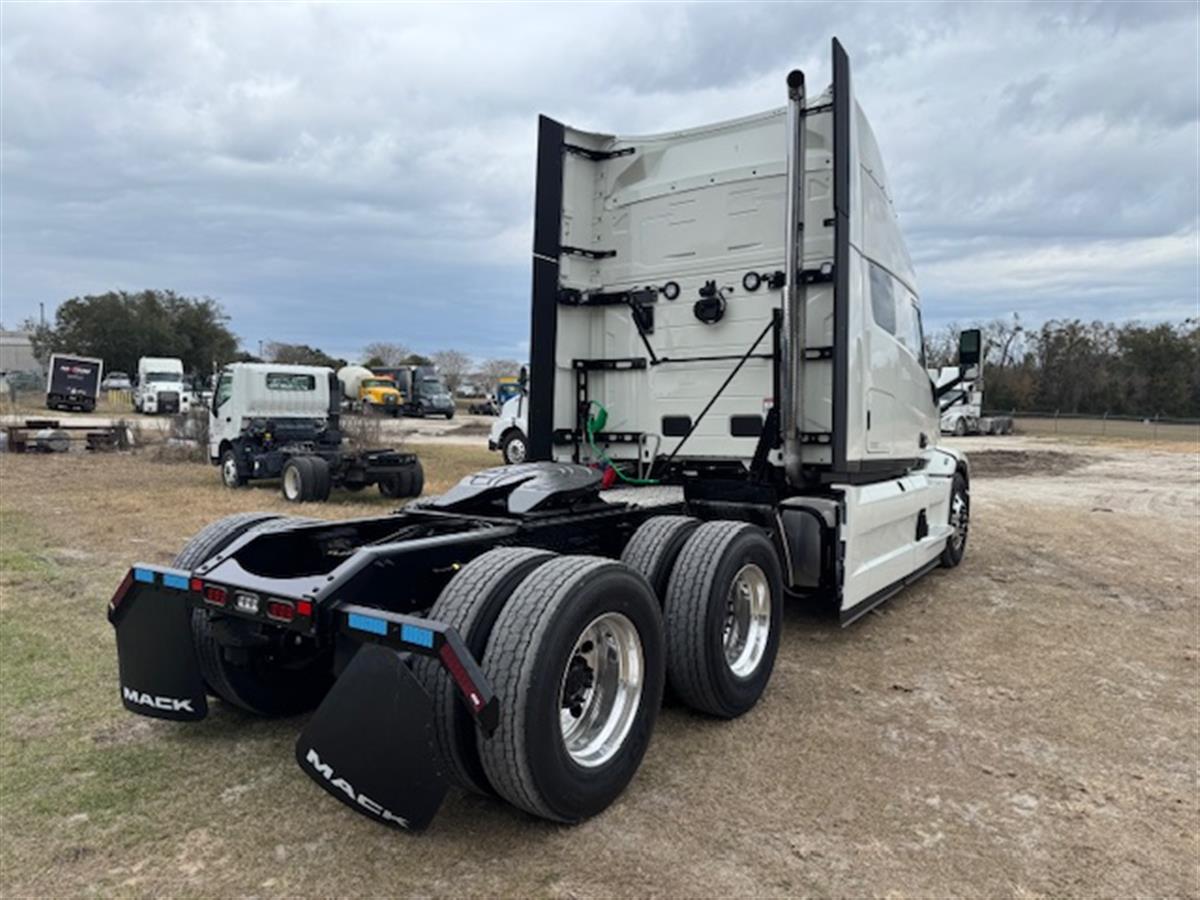 Nextran Truck Centers | New & Used Inventory