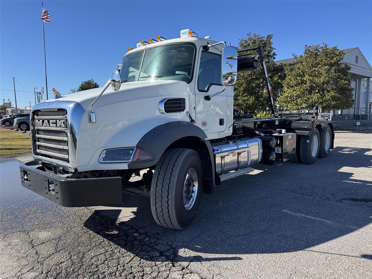 Nextran Truck Centers | New & Used Inventory