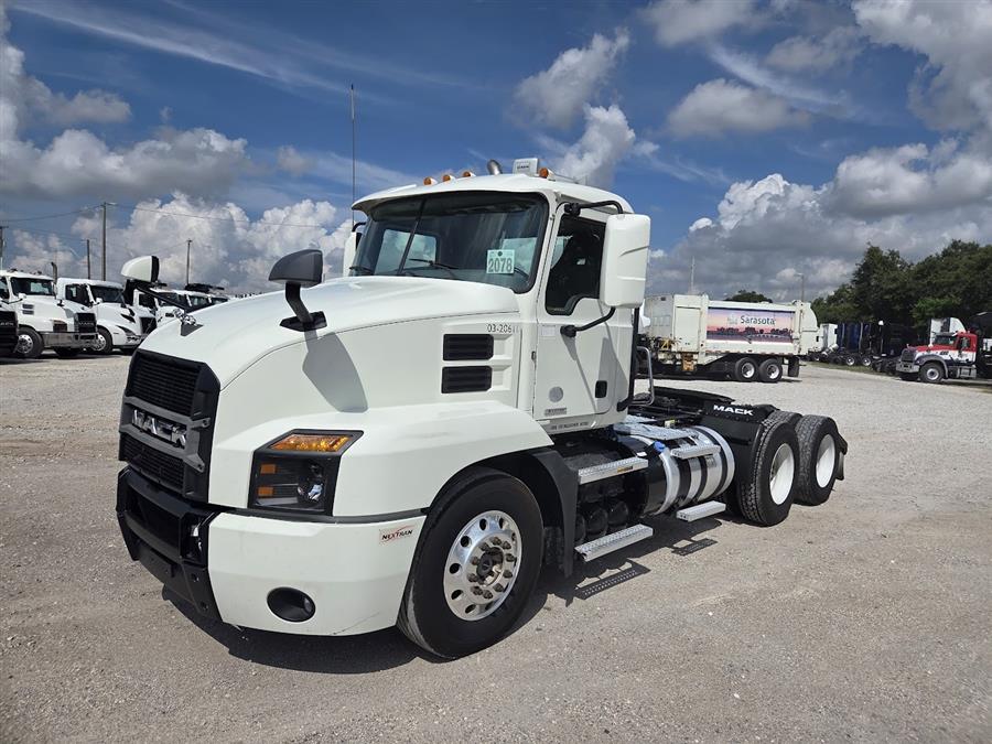 Nextran Truck Centers | New & Used Inventory