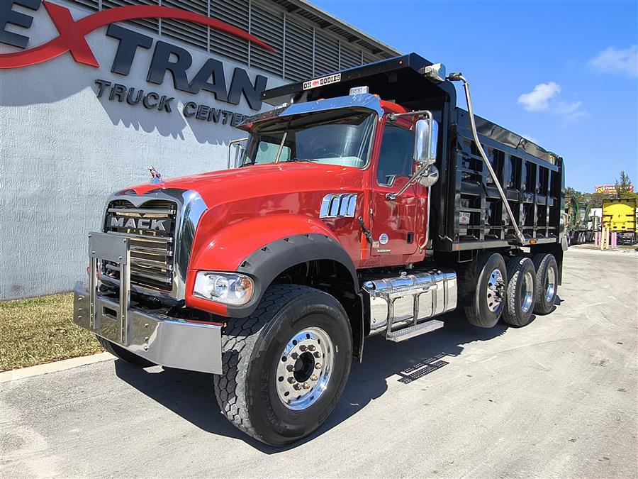 Nextran Truck Centers | New & Used Inventory