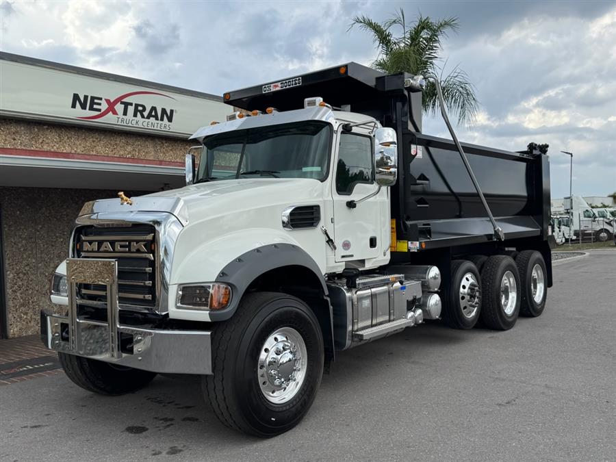 Nextran Truck Centers | New & Used Inventory
