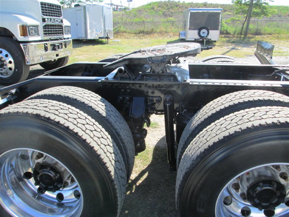 Nextran Truck Centers | New & Used Inventory