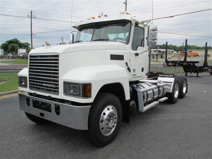 Nextran Truck Centers | New & Used Inventory