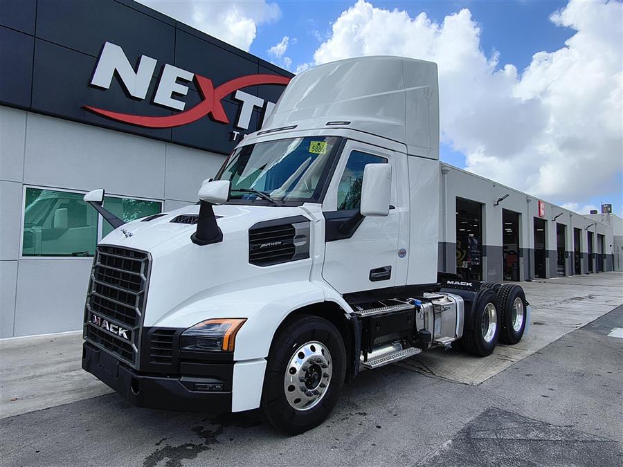 Nextran Truck Centers | New & Used Inventory