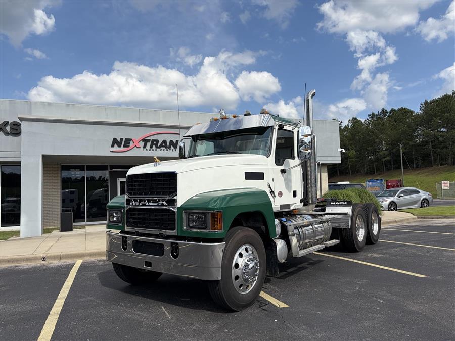 Nextran Truck Centers | New & Used Inventory