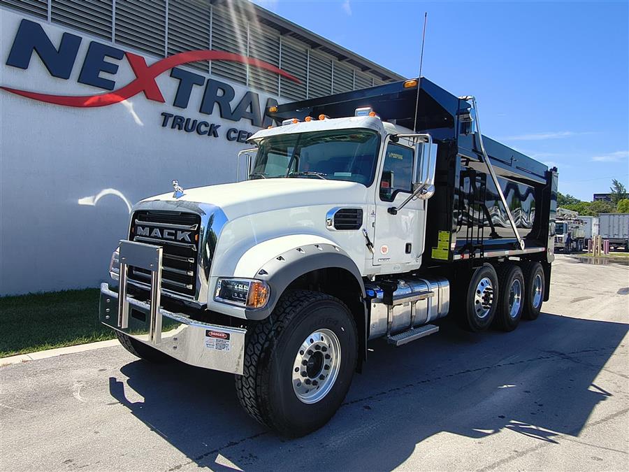 Nextran Truck Centers | New & Used Inventory