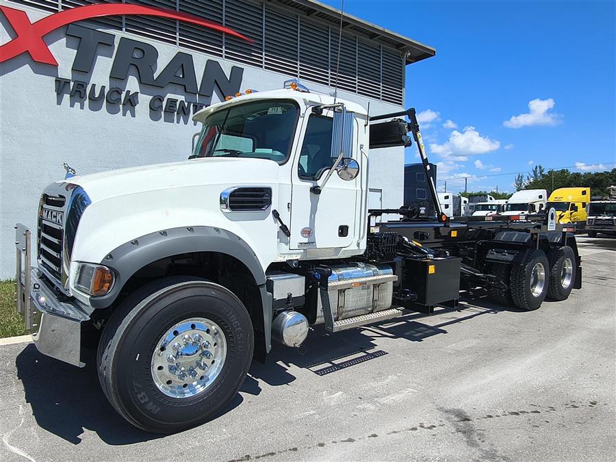 Nextran Truck Centers | New & Used Inventory