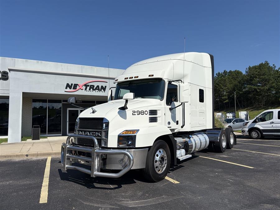 Nextran Truck Centers | New & Used Inventory