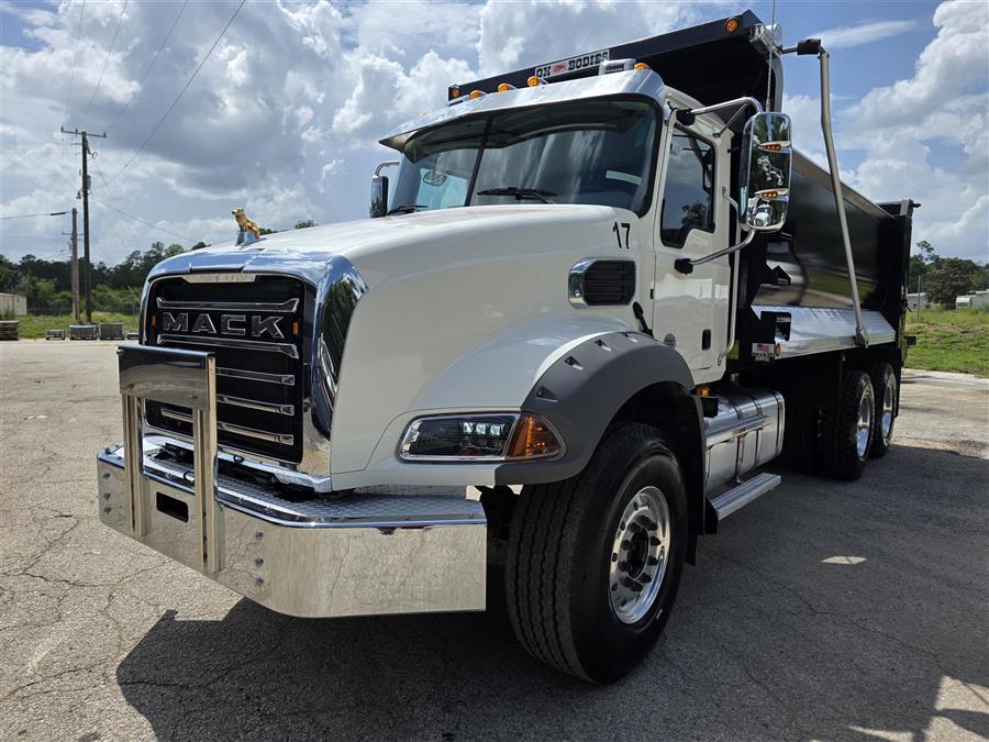 Nextran Truck Centers | New & Used Inventory