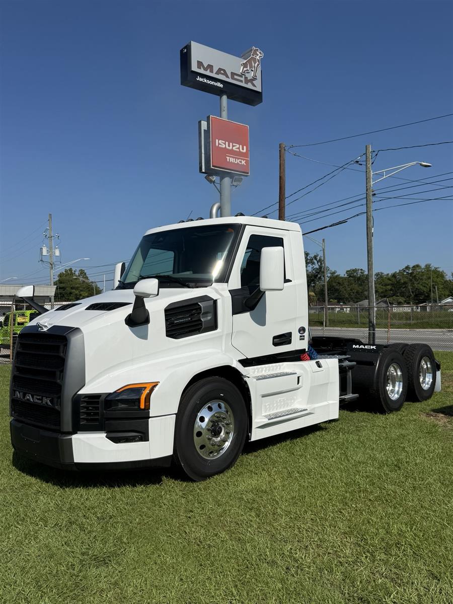 Mack AN64T Trucks For Sale