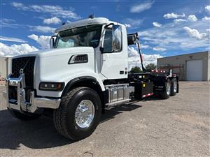 2027 Volvo VHD64F300