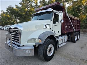 2018 Mack GU813