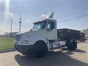 2003 Freightliner Columbia - Daycab