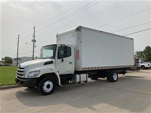 2013 Hino 268 - Box Truck