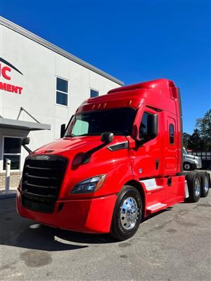 2020 Freightliner Cascadia - Sleeper Truck 2020 Freightliner Cascadia - Sleeper Truck