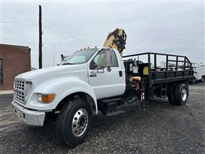 2001 Ford F-750